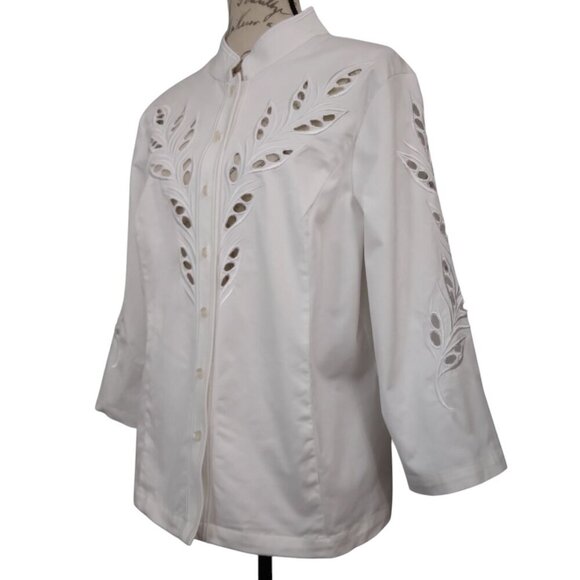 Bob Mackie Wearable Art | White Shirt Jacket Embroidered Cut Out | Size L - Picture 1 of 7